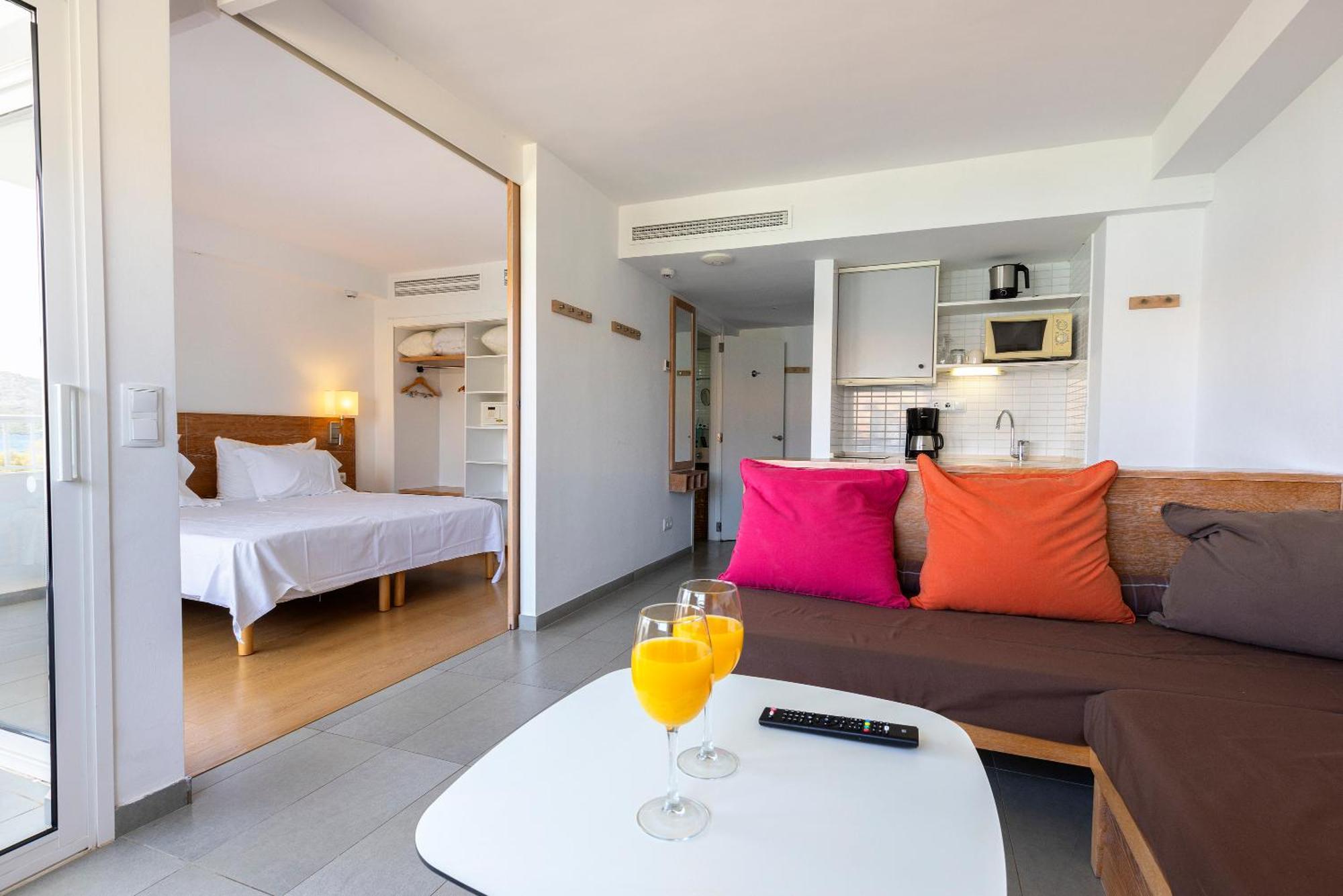 Hipotels Apartamentos Cala Bona Cala Bona  Exterior photo