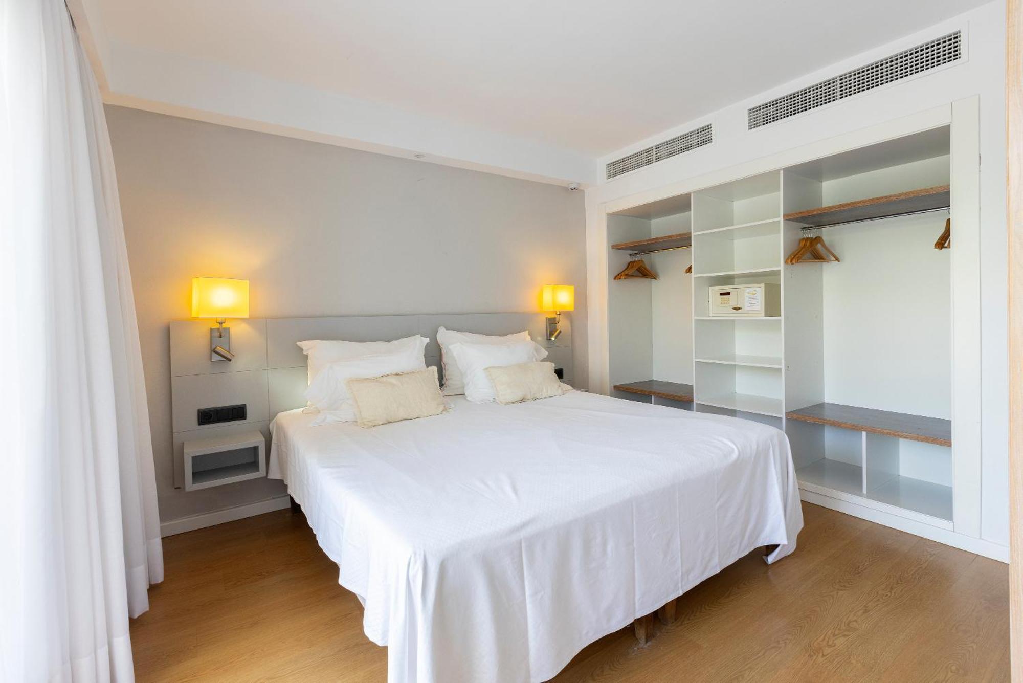 Hipotels Apartamentos Cala Bona Cala Bona  Exterior photo